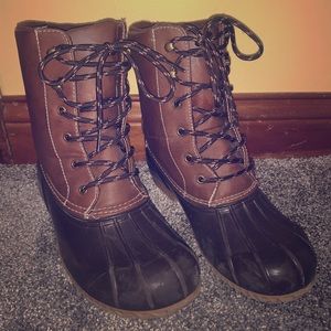 SUGAR Women’s Rain-boot. SIZE 6